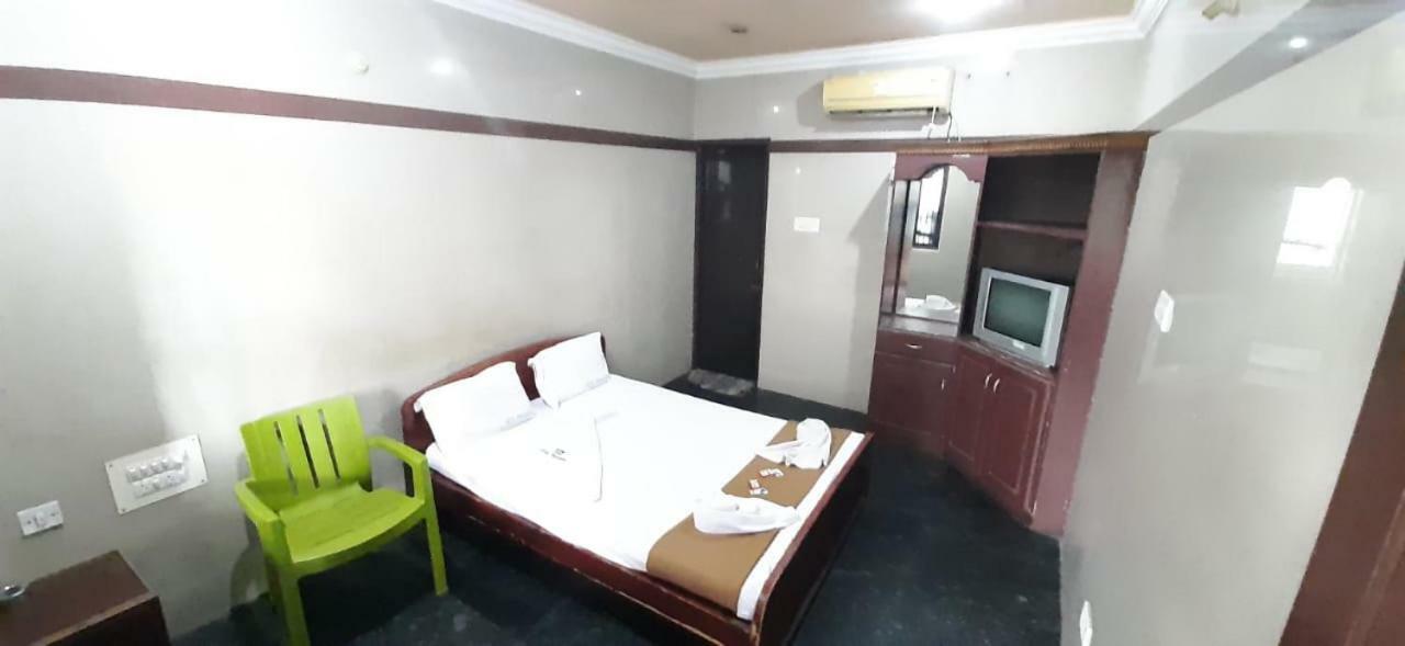 Hotel Prakash Rāmeswaram Exteriér fotografie